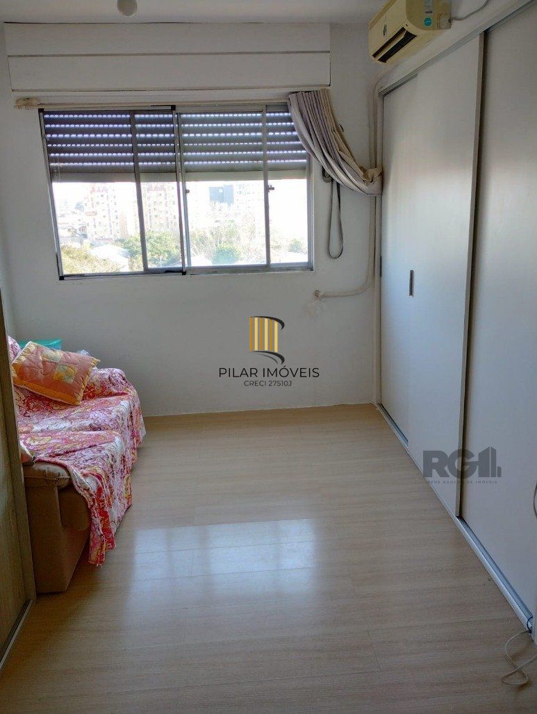 Apartamento 2 Dormitório(s) Bairro Cristal