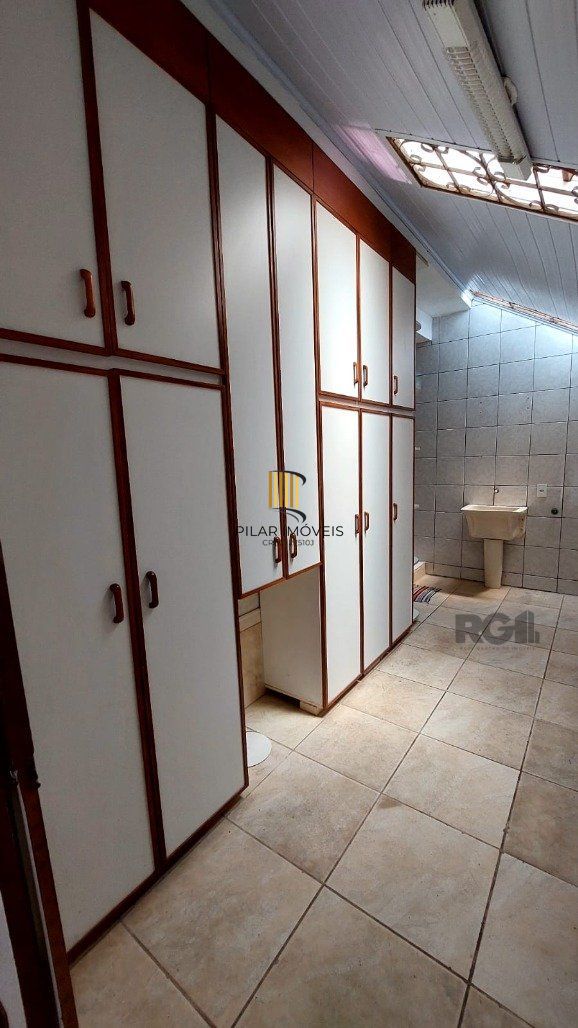 Casa de Condomínio 3 dormitórios no bairro Glória