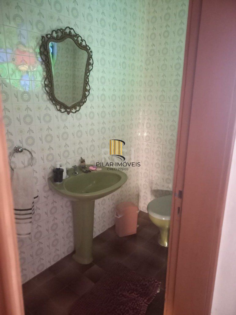 Casa para Venda - 256.44m², 4 dormitórios, sendo 1 suites, 4 vagas - Cavalhada