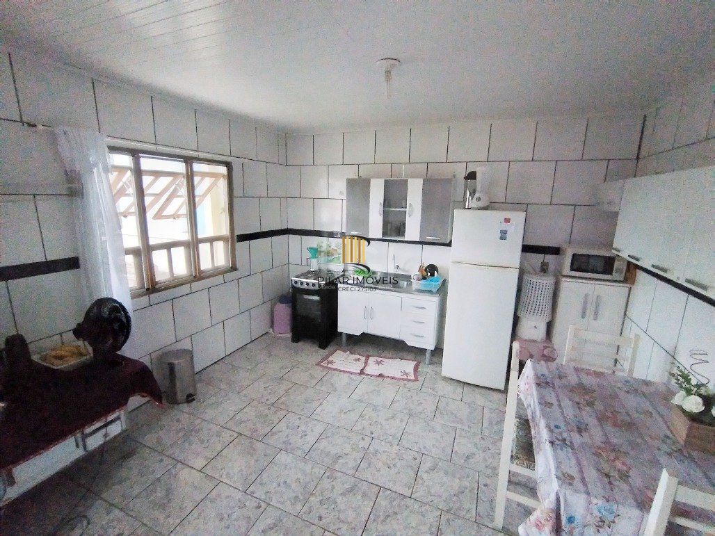 Casa para Venda - 90m², 2 dormitórios, sendo 1 suites, 1 vaga - Restinga