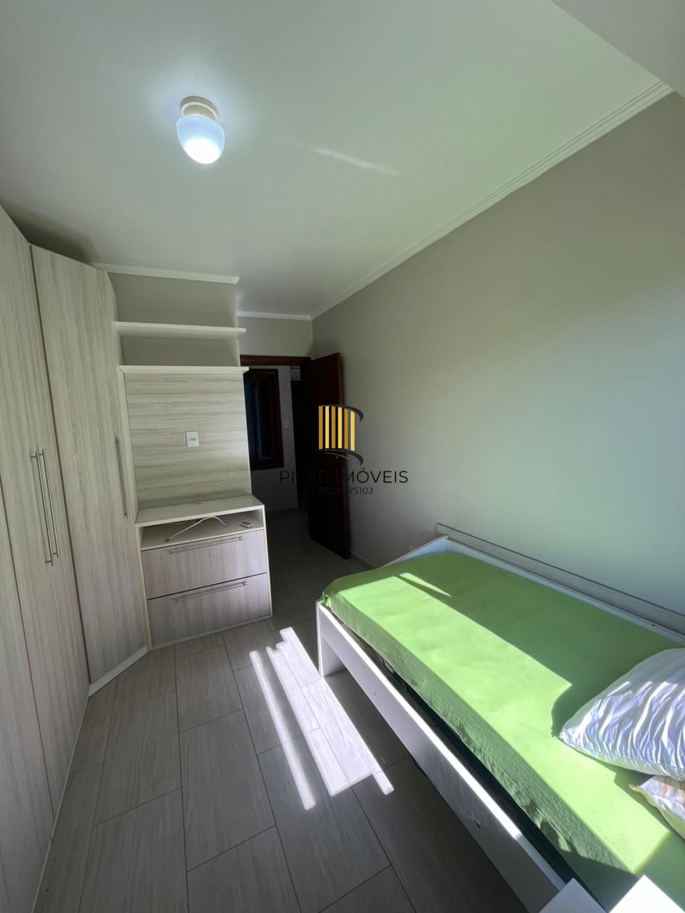 Sobrado triplex com piscina no Loteamento Nova Ipanema