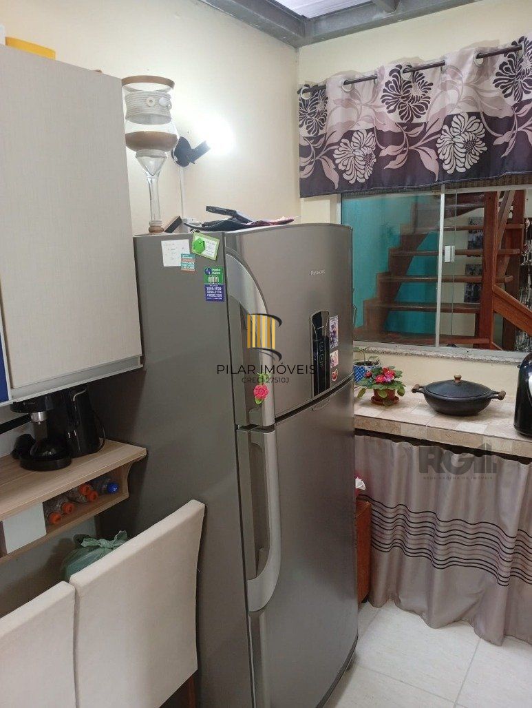 Casa 2 dormitórios no bairro Hípica