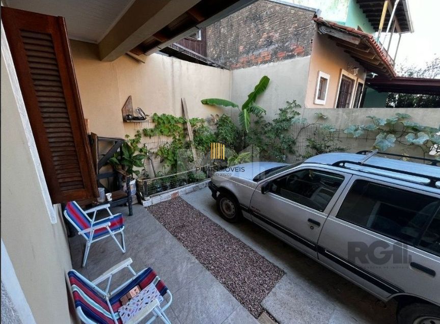 Casa 2 dormitórios no bairro Hípica