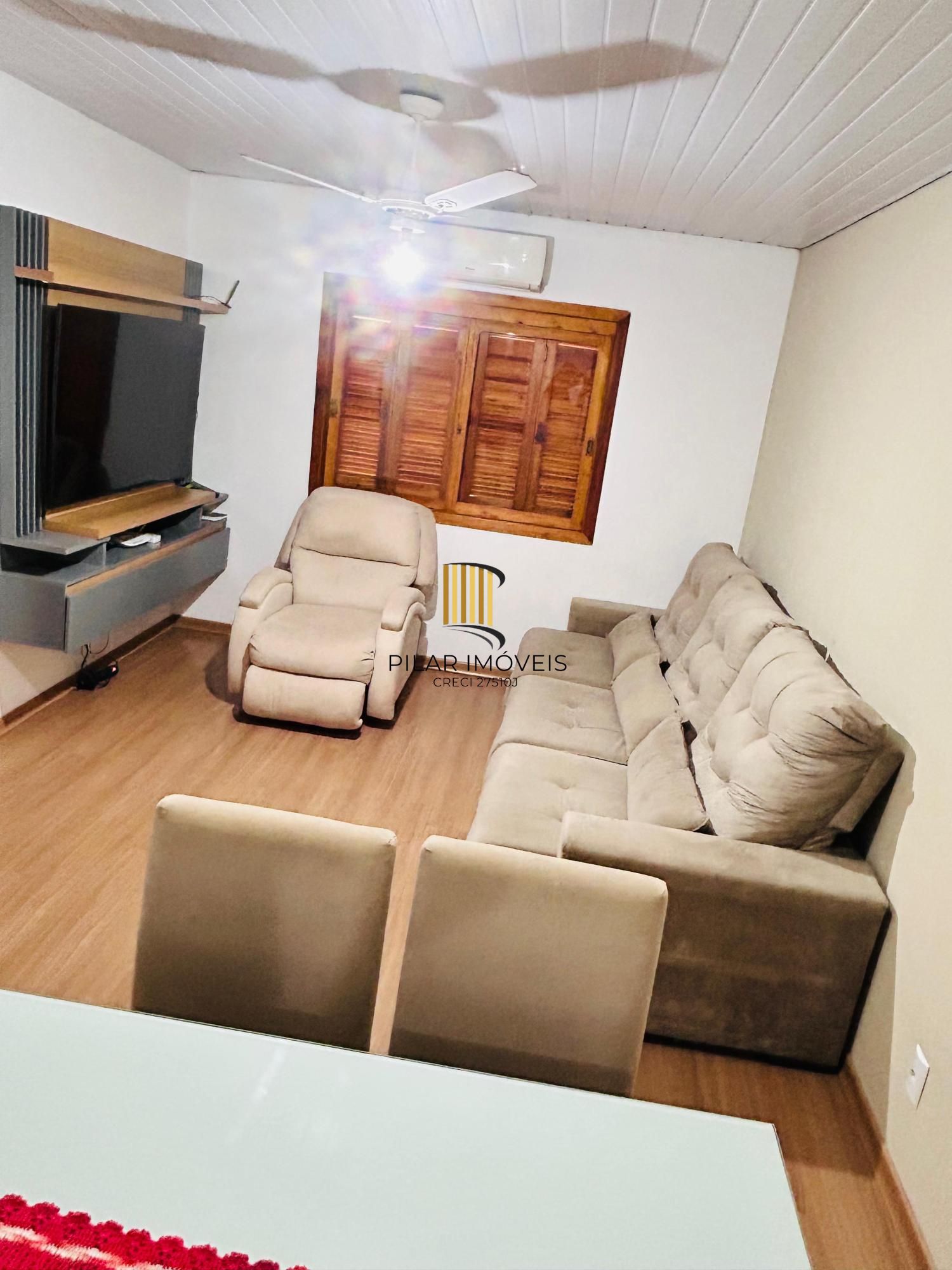 Casa 4 dormitórios no bairro Hípica
