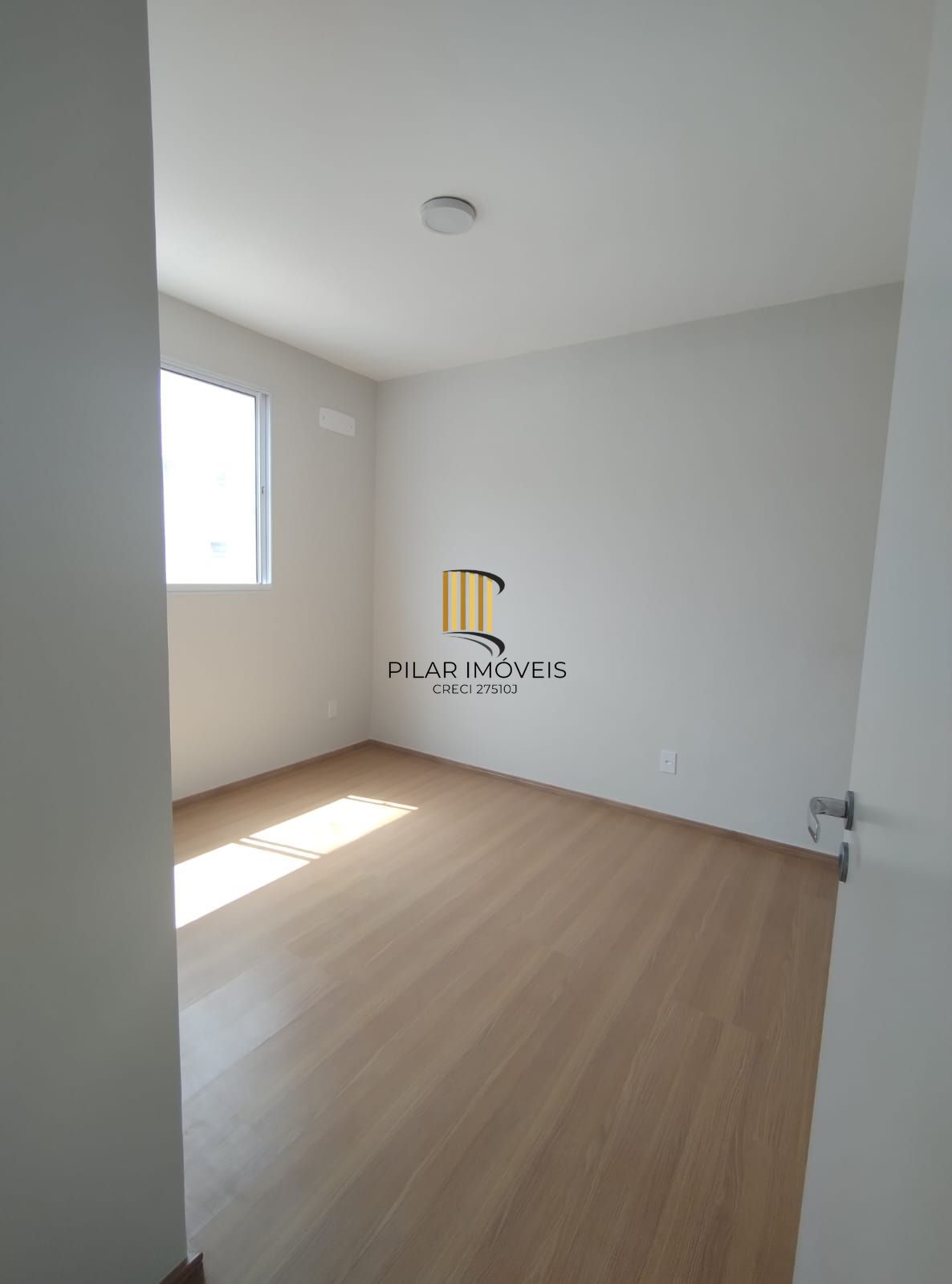 Apartamento 2 dormitórios no bairro Restinga