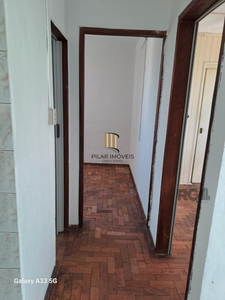 Apartamento 2 Dormitório(s) Bairro Rubem Berta