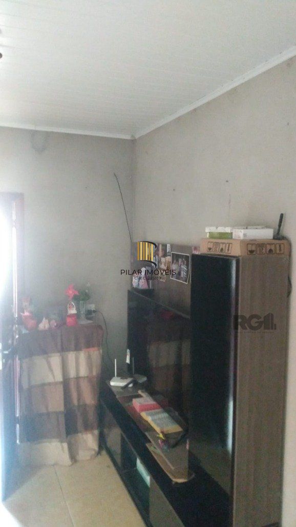 Casa 2 Dormitório(s) Bairro Restinga