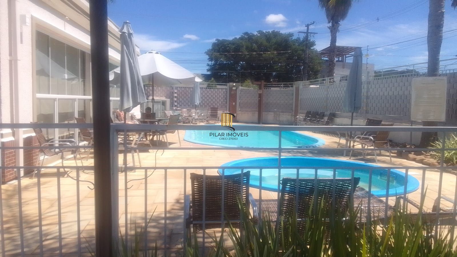 Casa 2 dormitórios no bairro Hípica