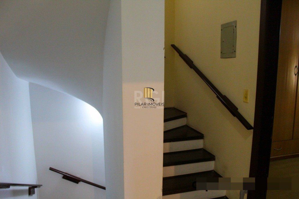 Sobrado para Venda - 266m², 3 dormitórios, sendo 1 suites, 2 vagas - Ipanema