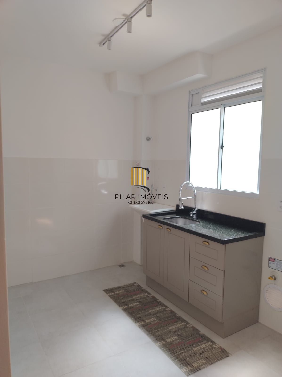 Apartamento 2 dormitórios no bairro Restinga