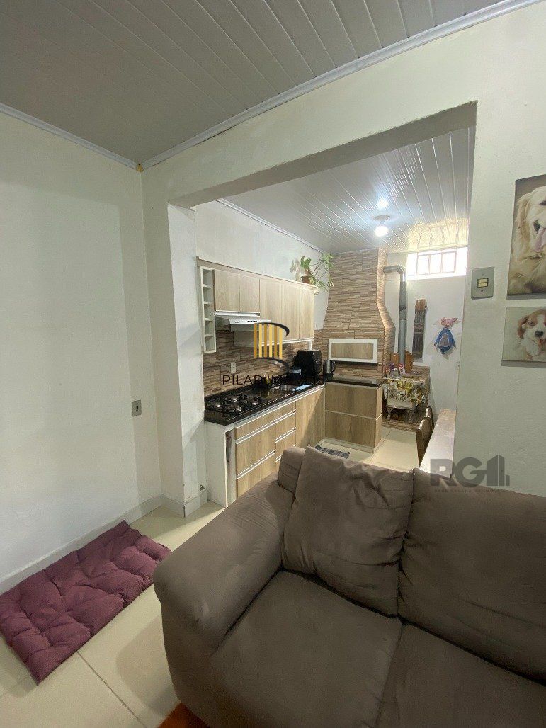 Casa 2 Dormitório(s) Bairro Restinga