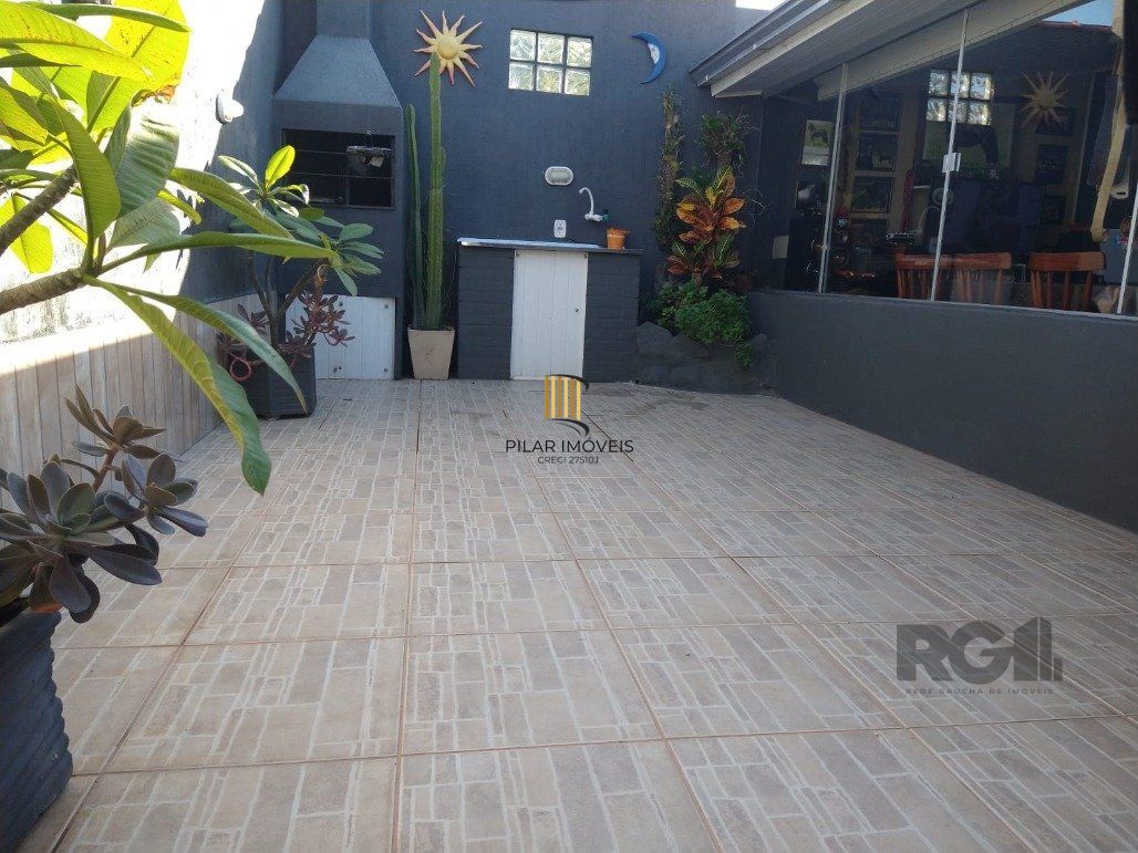 Casa 2 Dormitório(s) Bairro Hípica