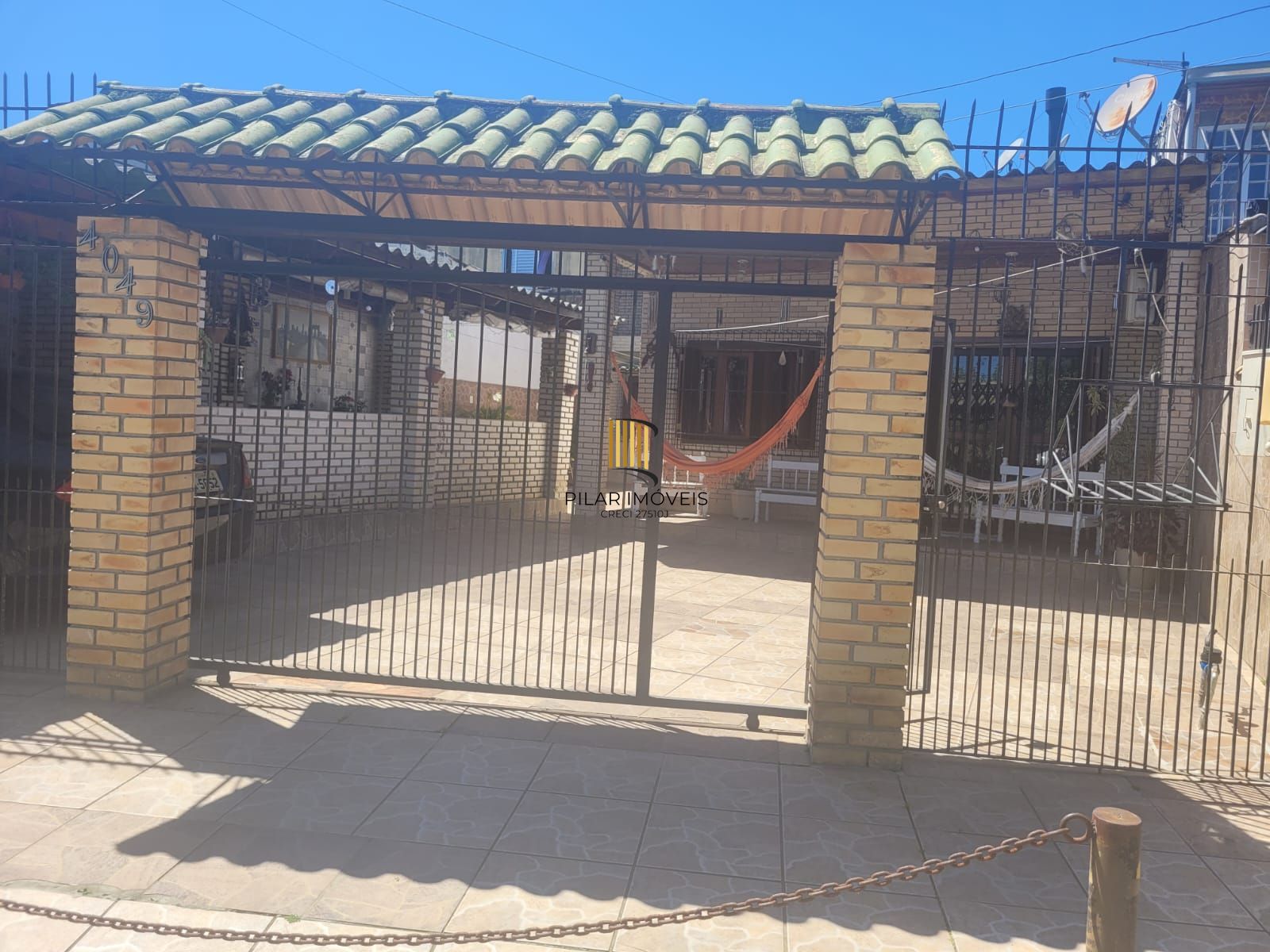 Casa 4 dormitórios no bairro Restinga