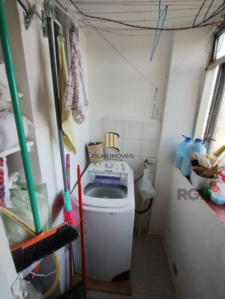 Apartamento 2 Dormitório(s) Bairro Cristal