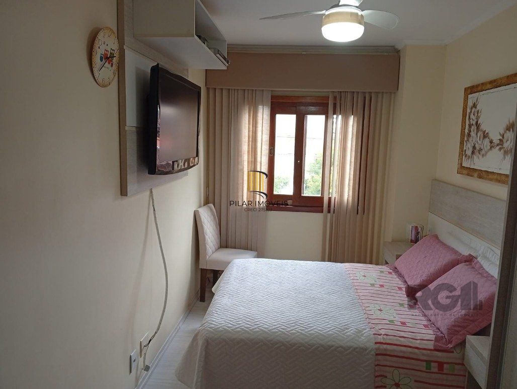 Casa 2 dormitórios no bairro Hípica