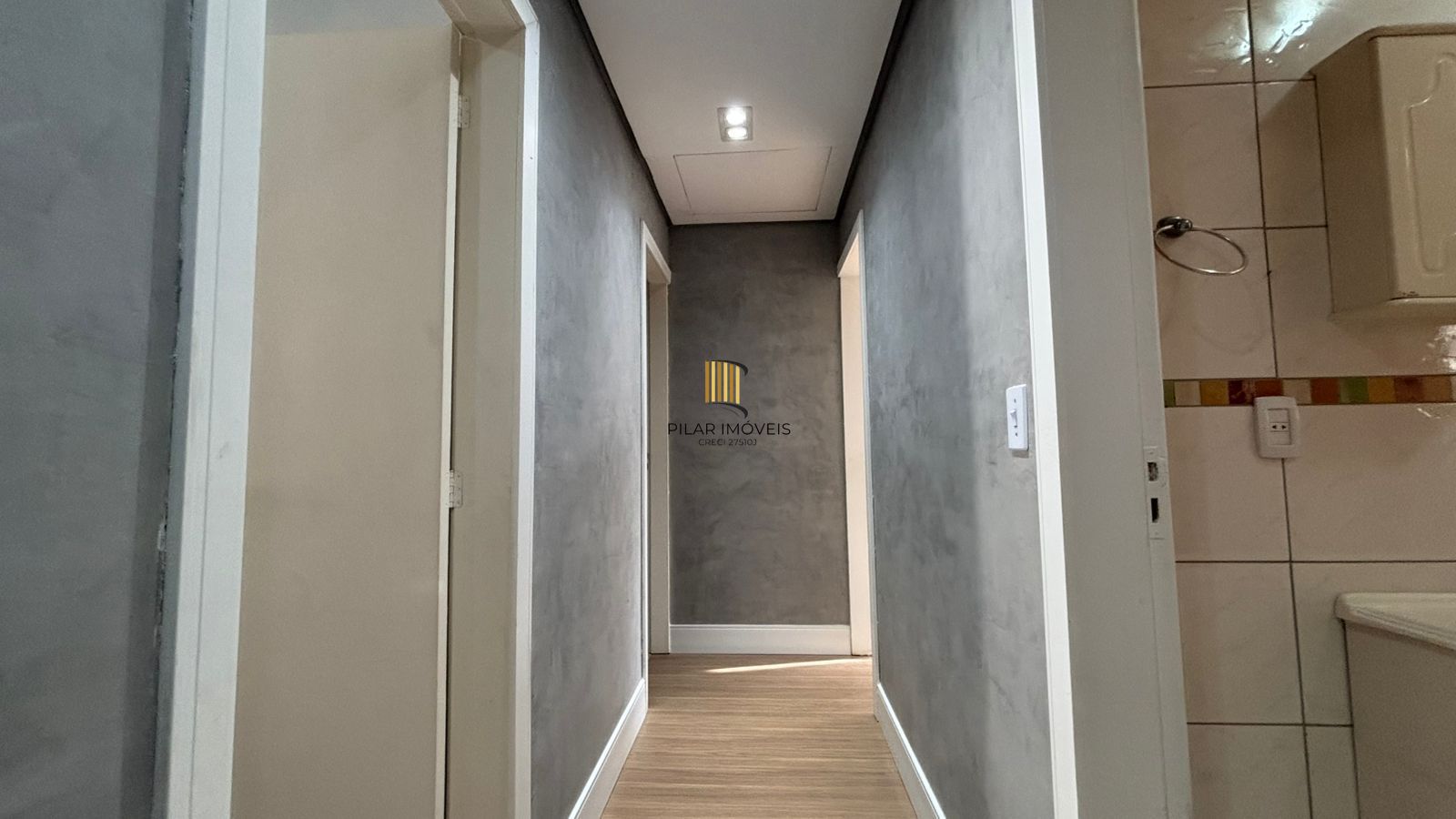 Casa 3 dormitórios no bairro Hípica
