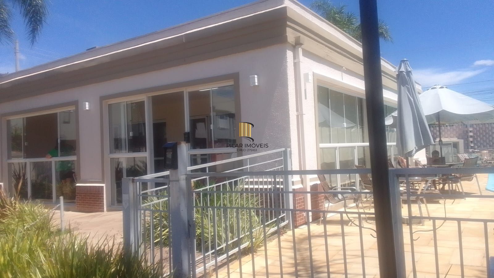 Casa 2 dormitórios no bairro Hípica