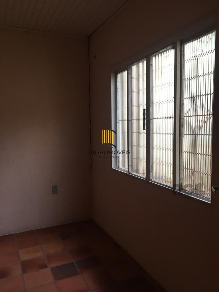 Casa 2 Dormitório(s) Bairro Lami