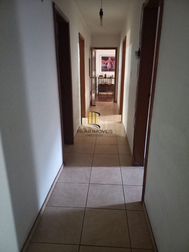 Casa para Venda - 256.44m², 4 dormitórios, sendo 1 suites, 4 vagas - Cavalhada