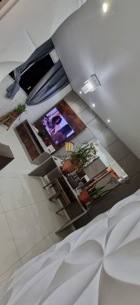 Apartamento 2 Dormitório(s) Bairro Cavalhada