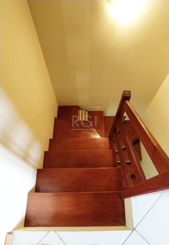 Sobrado para Venda - 136m², 4 dormitórios, sendo 2 suites, 2 vagas - Aberta dos Morros