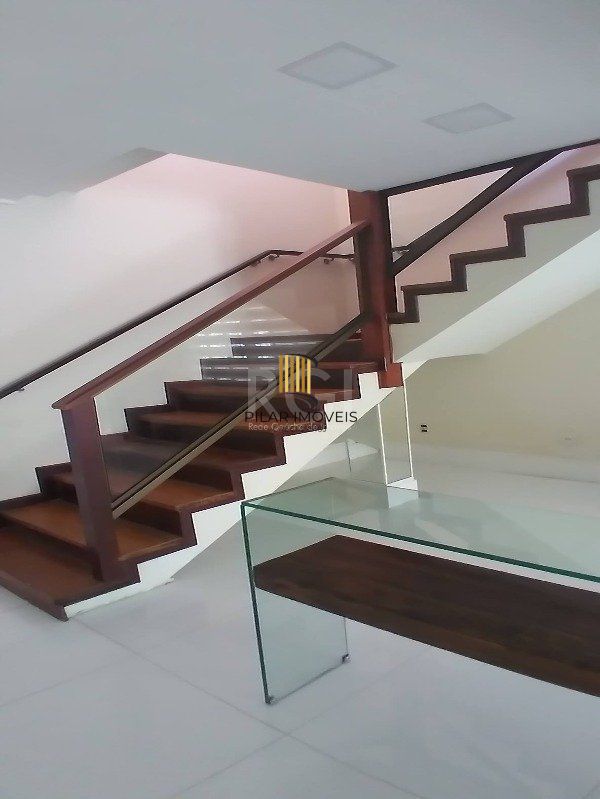 Sobrado para Venda - 162.4m², 3 dormitórios, sendo 1 suites, 2 vagas - Vila Assunção