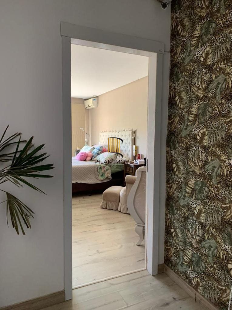 Sobrado para Venda - 300m², 3 dormitórios, sendo 2 suites, 1 vaga - Hípica  Jardins Do Prado