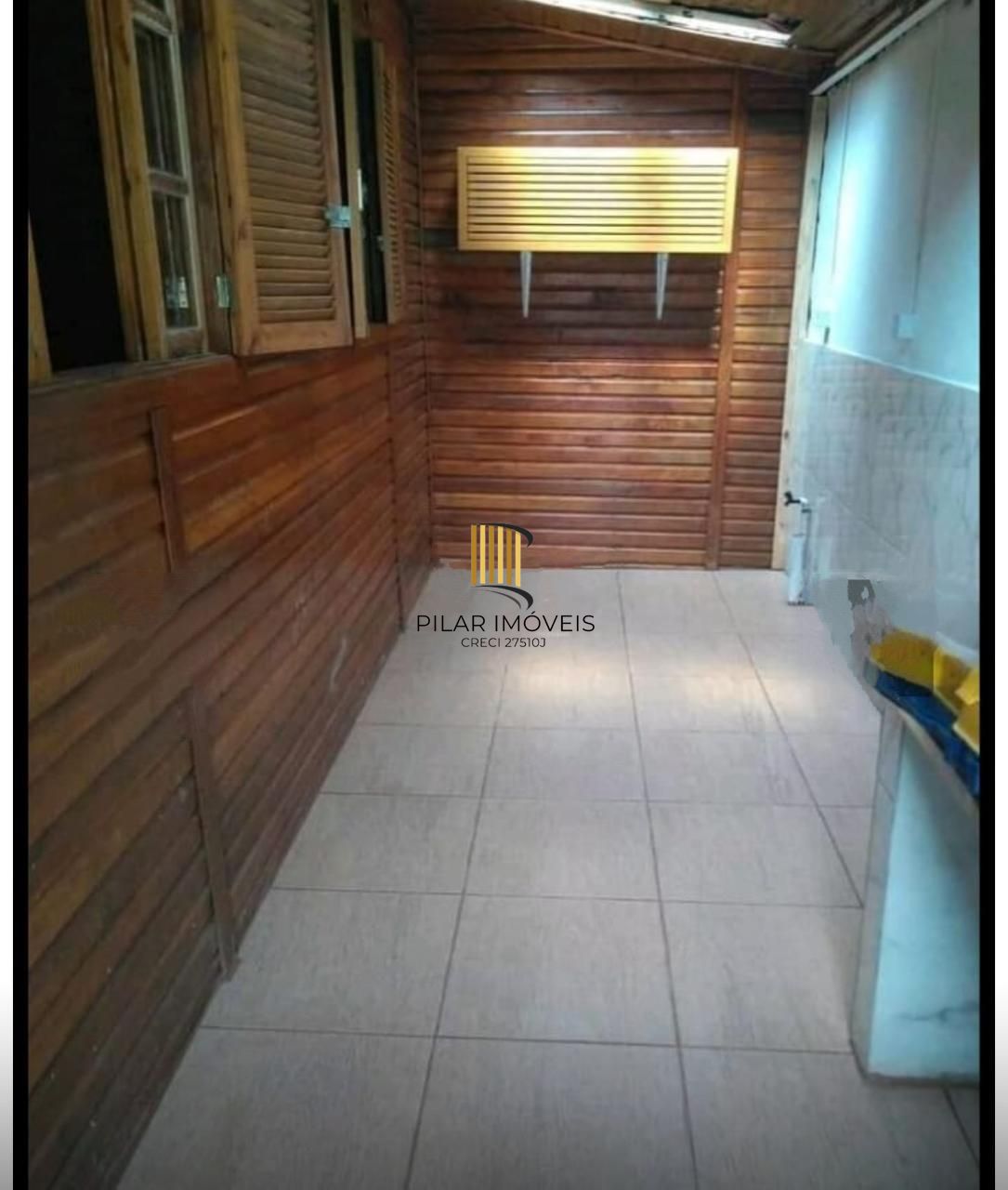 Casa 3 dormitórios no bairro Hípica