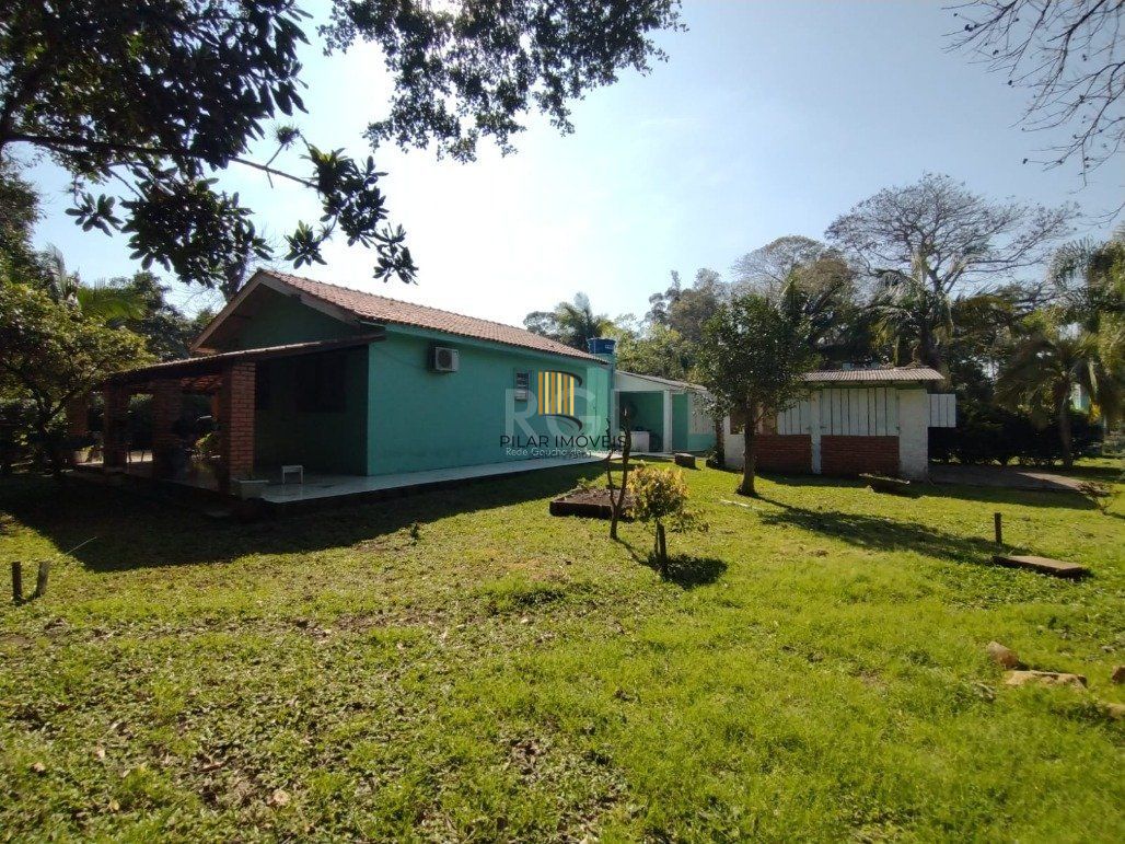 Sítio para Venda - 245m², 4 dormitórios, 10 vagas - Lami