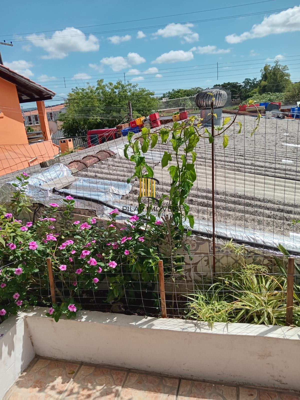 Casa 4 dormitórios no bairro Restinga