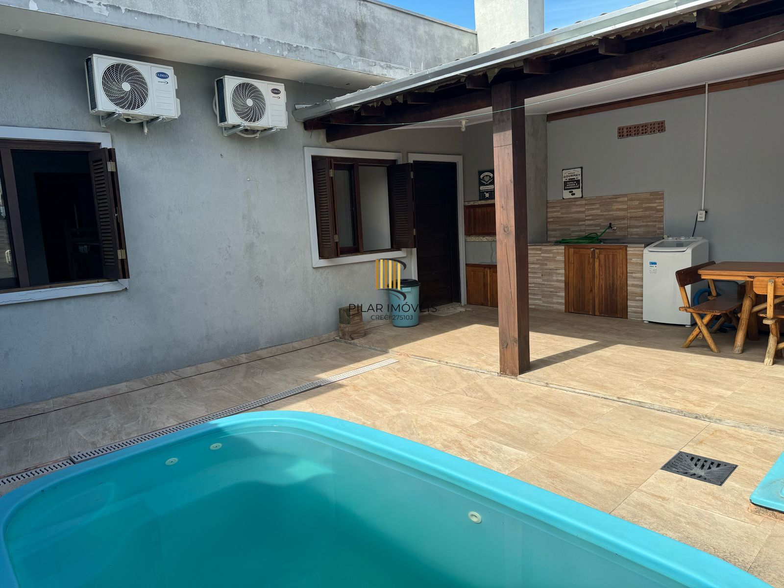 Casa 3 dormitórios no bairro Tramandaí