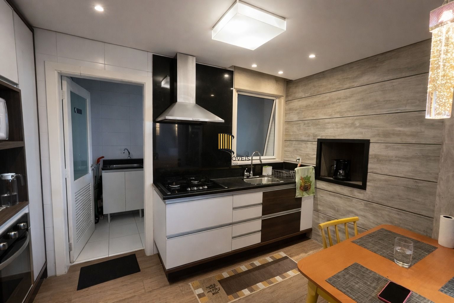 Apartamento 2 dormitórios no bairro Jardim Lindóia