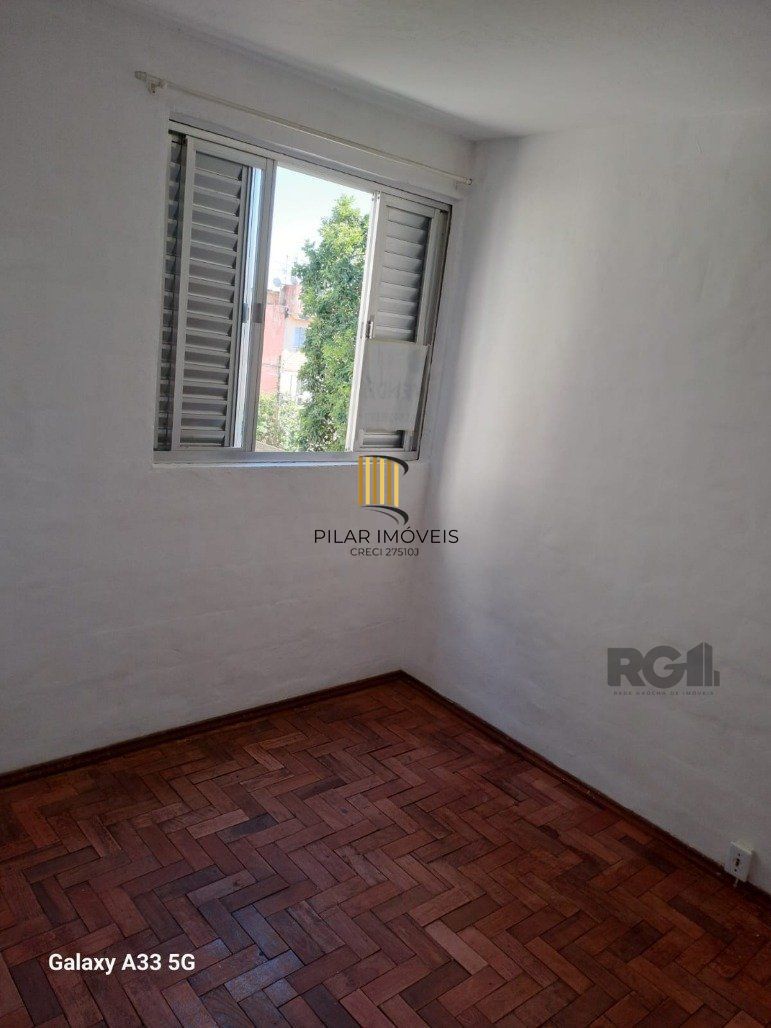 Apartamento 2 Dormitório(s) Bairro Rubem Berta