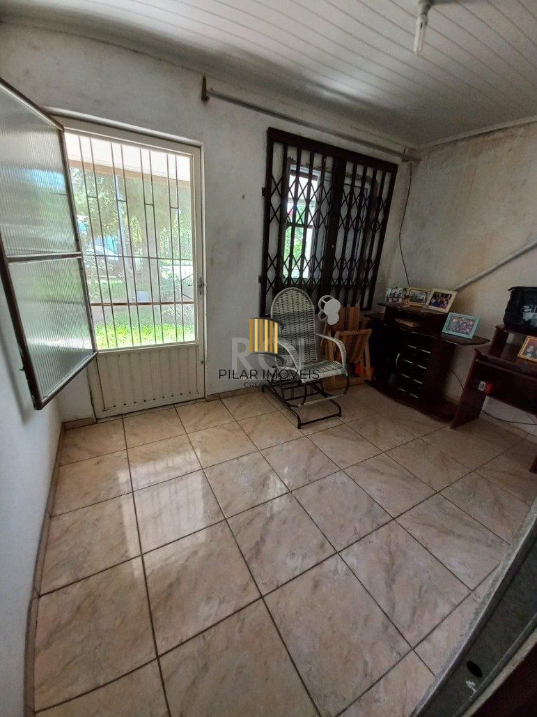 Casa para Venda - 120m², 2 dormitórios, sendo 1 suites, 3 vagas - Hípica