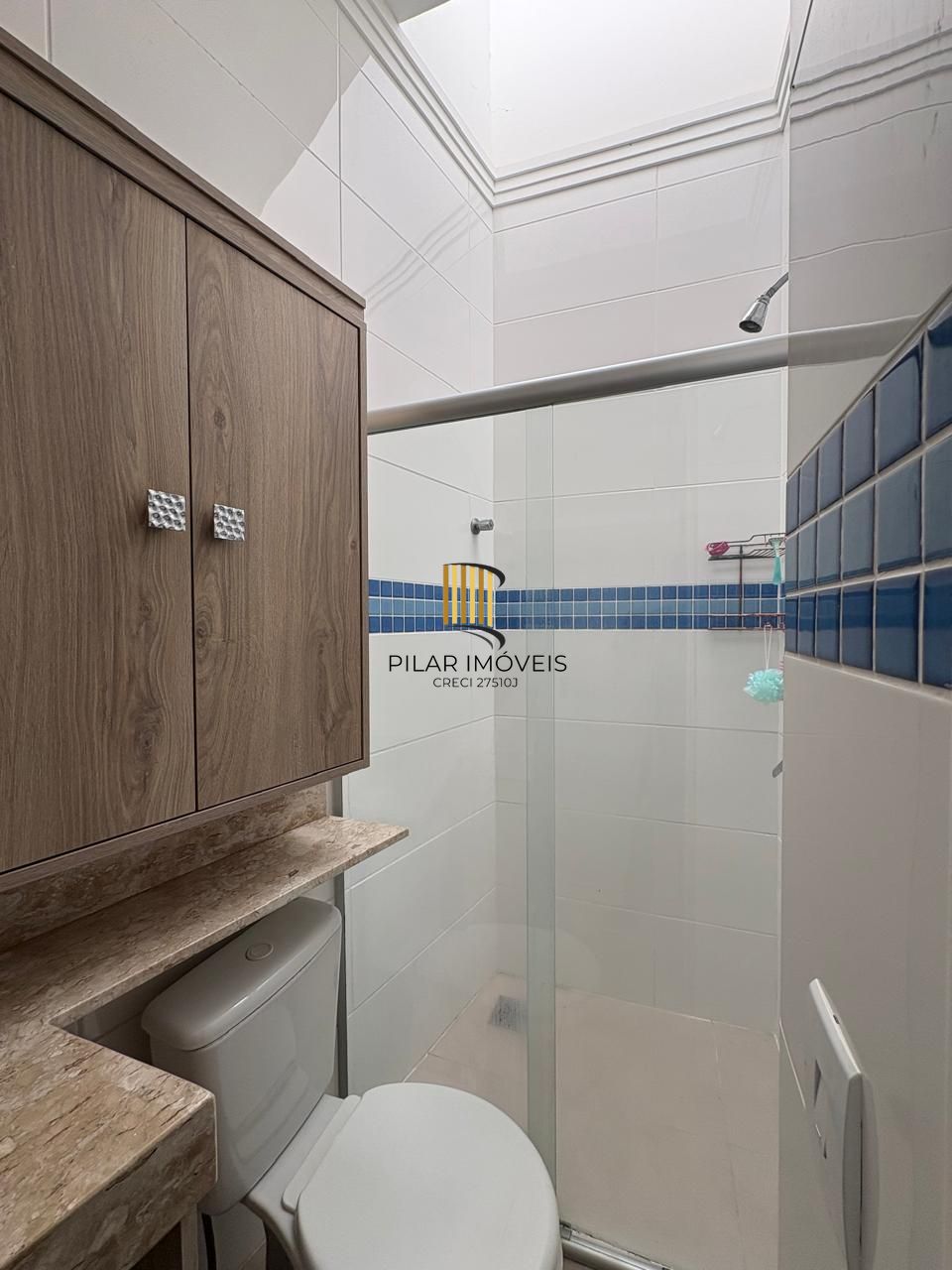 Casa 3 dormitórios no bairro Hípica