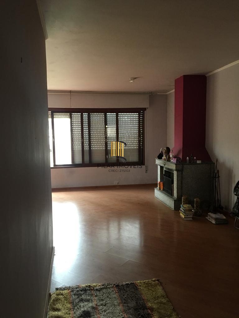 Casa 3 Dormitório(s) Bairro Nonoai