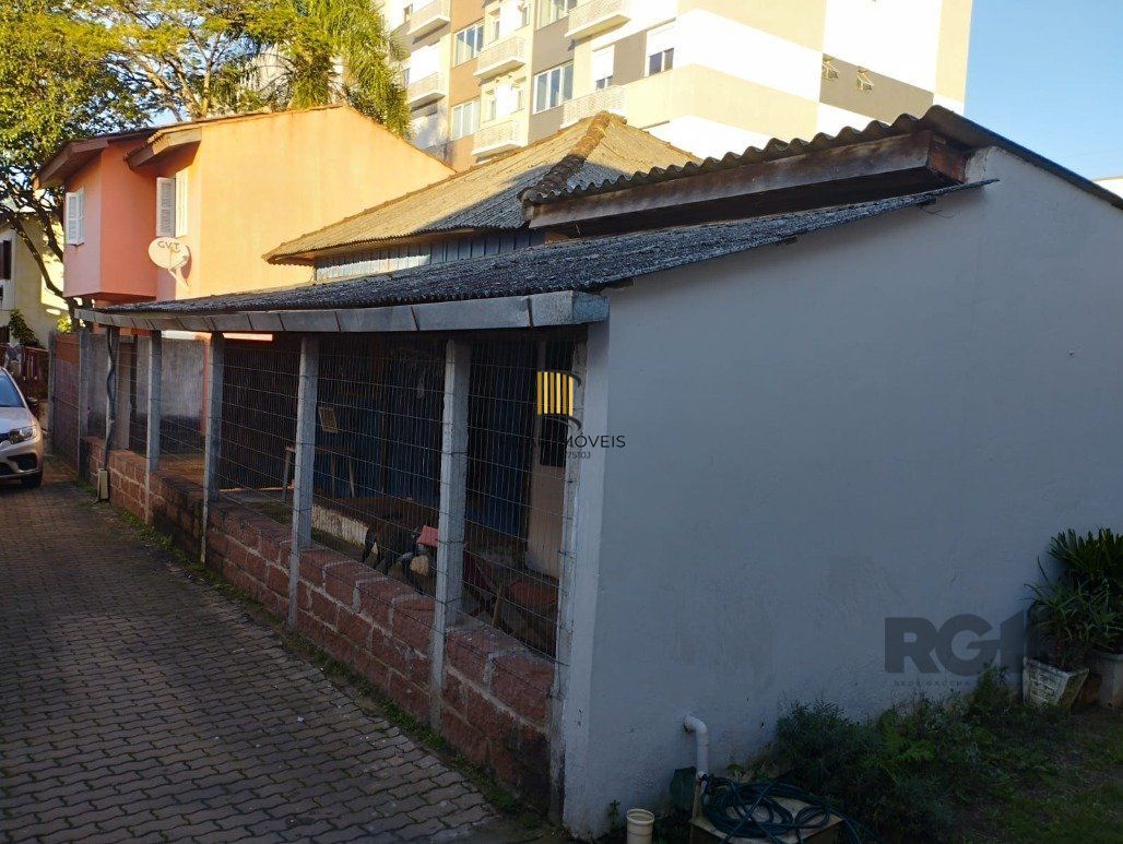 Casa 1 dormitório no bairro Camaquã