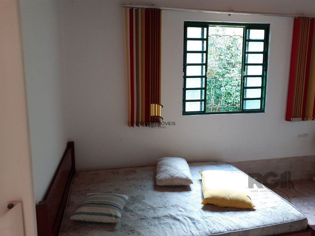 Casa 3 Dormitório(s) Bairro Itapuã