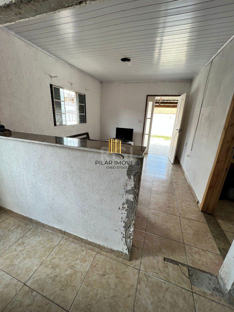 Casa 4 Dormitório(s) Bairro Hípica