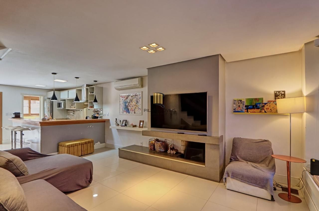 Casa de Condomínio 3 dormitórios no bairro Vila Nova