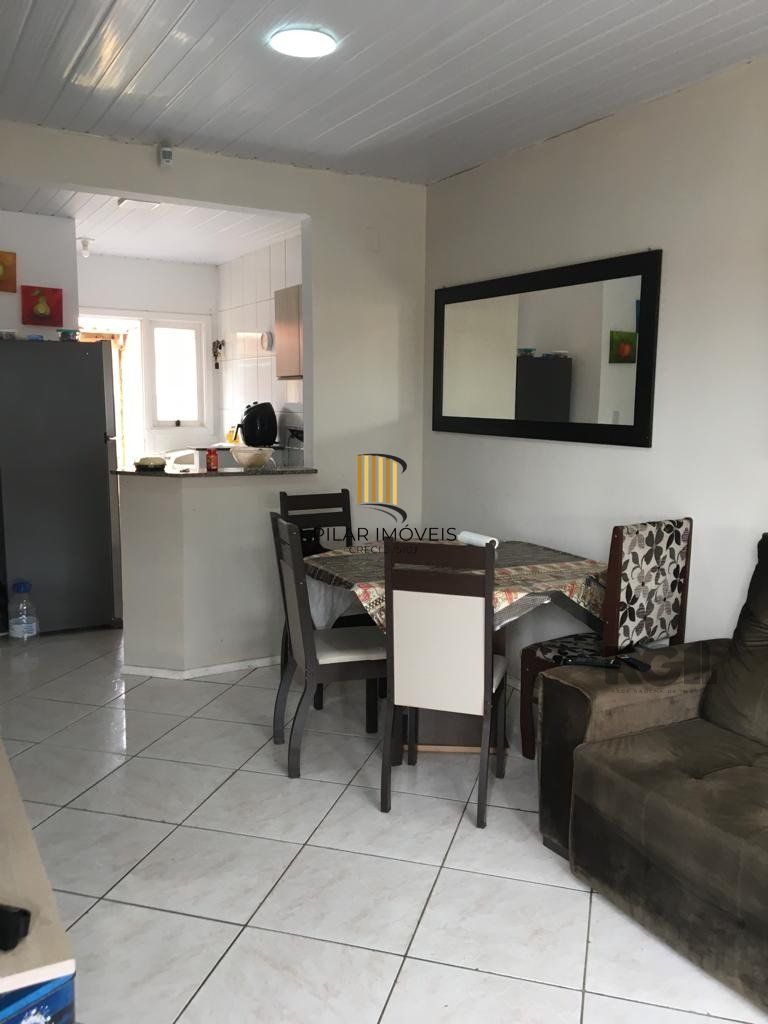 Casa 2 Dormitório(s) Bairro Hípica