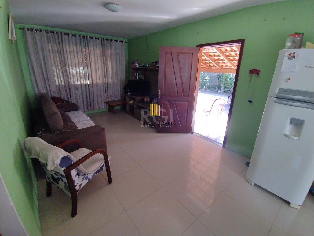 Sítio para Venda - 245m², 4 dormitórios, 10 vagas - Lami