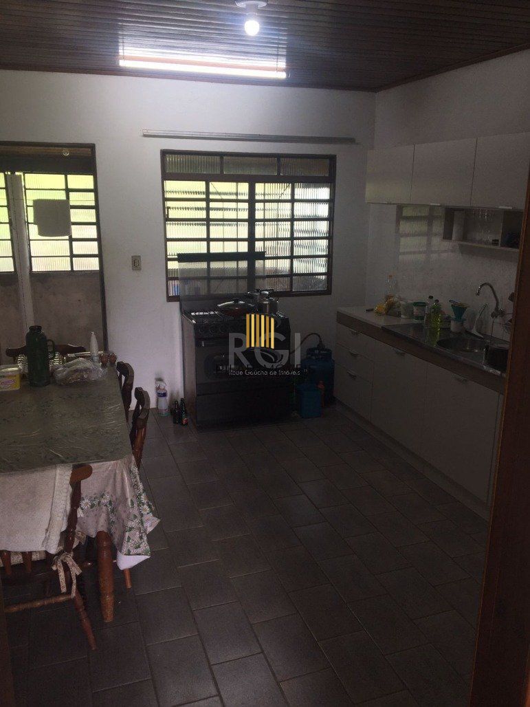 Casa para Venda - 120m², 3 dormitórios, Restinga