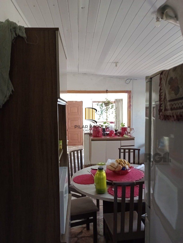 Casa 2 Dormitório(s) Bairro Jari