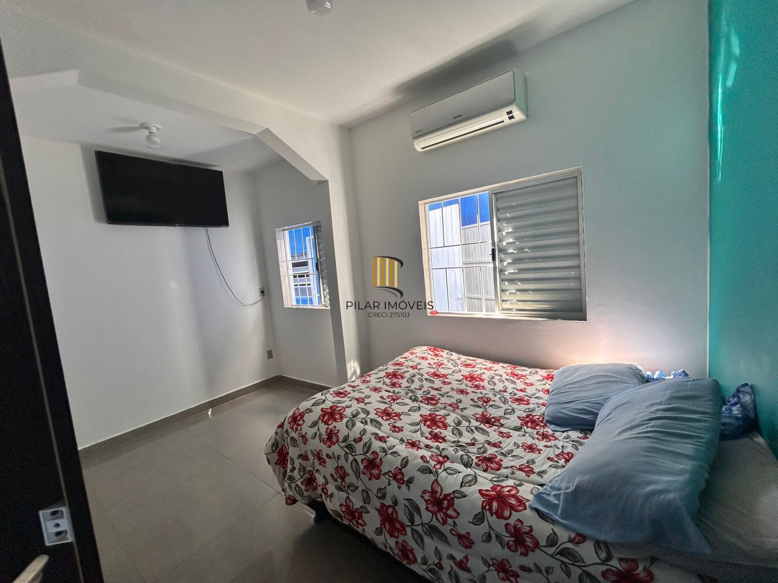 Casa 2 dormitórios no bairro Restinga