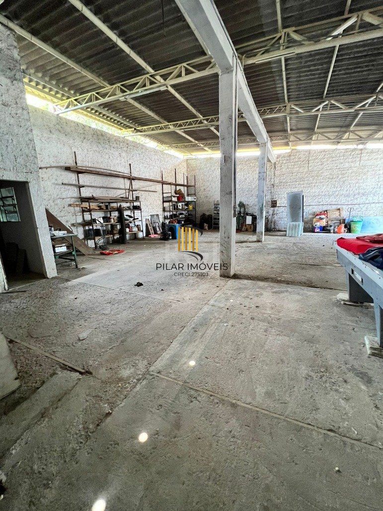 Casa 4 Dormitório(s) Bairro Hípica