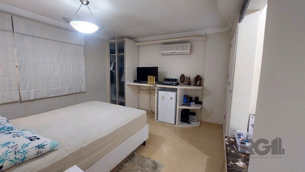 Casa 4 dormitórios no bairro Espírito Santo