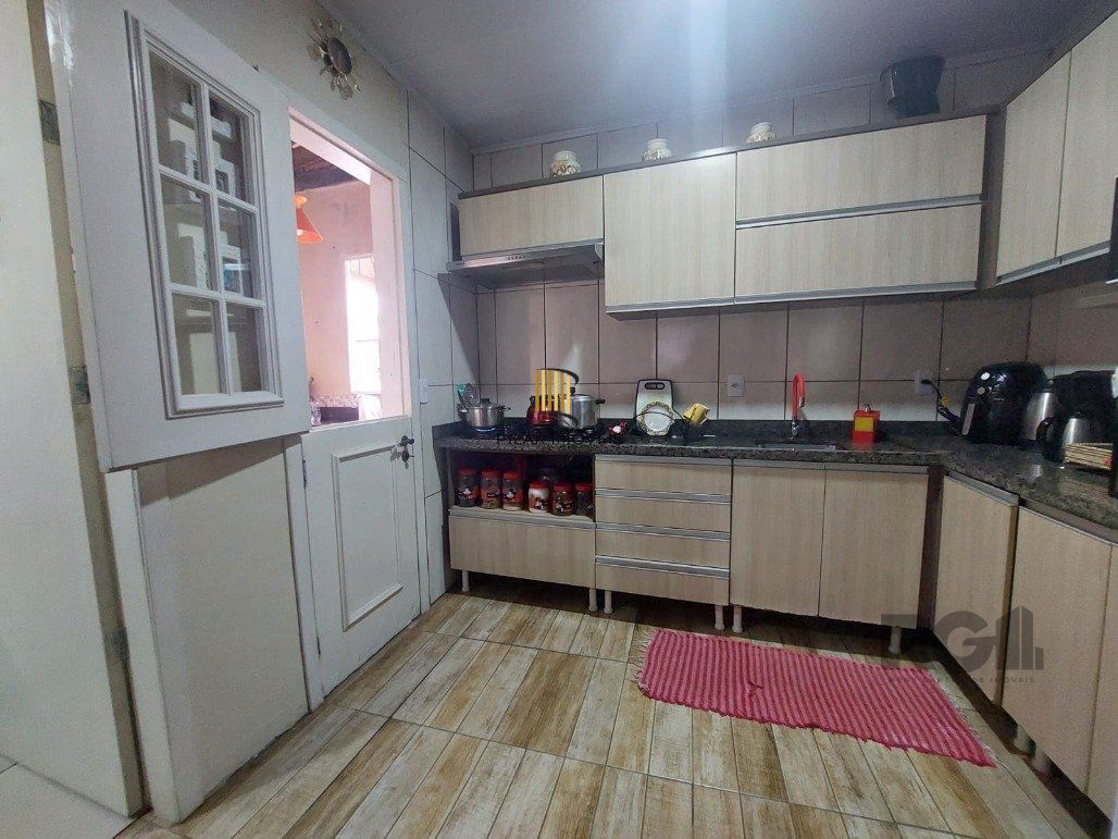 Casa 3 Dormitório(s) Bairro Restinga