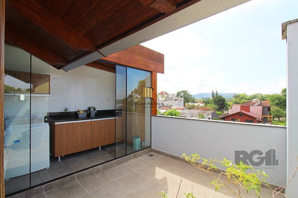 Sobrado para Venda - 218m², 4 dormitórios, sendo 3 suites, 2 vagas - Ipanema