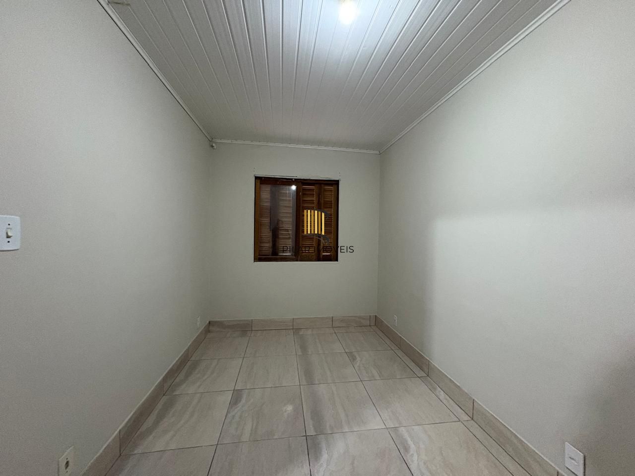 Casa 2 dormitórios no bairro Hípica